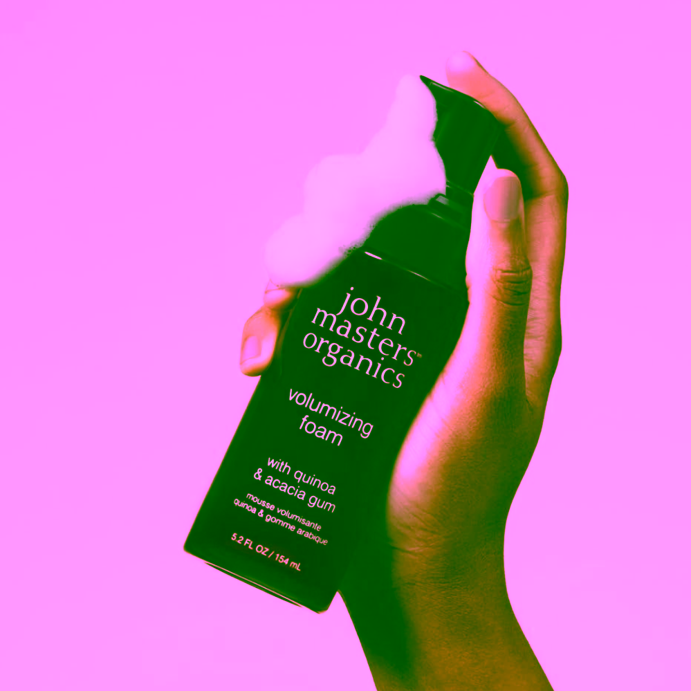 John Masters Organics objemová pěna na vlasy Volumizing Foam with Quinoa & Acacia Gum
