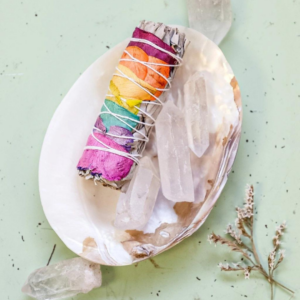 Yoga Day Duhová Šalvěj bílá s okvětními lístky růže