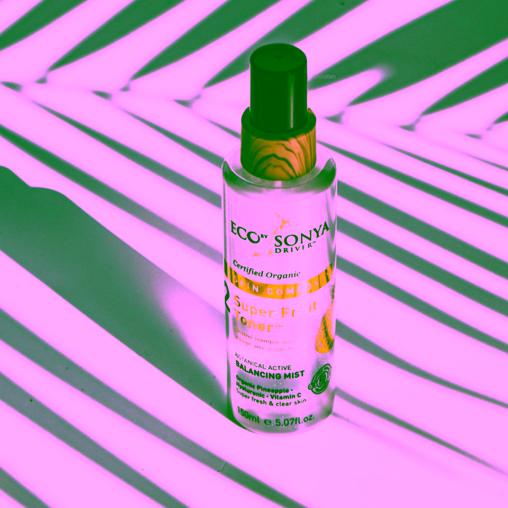 Eco by Sonya Super Fruit Toner Revitalizující hydratační mlha s kyselinou hyaluronovou