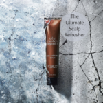 John Masters Organics Čistící peeling pro vlasovou pokožku - růst a zdraví vlasů Scalp Exfoliating Scrub