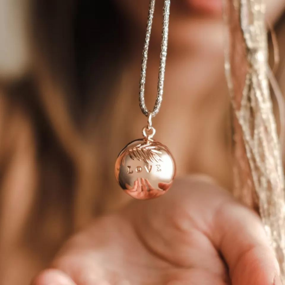 Ilado Love Pregnancy Necklace Rose těhotenská bola