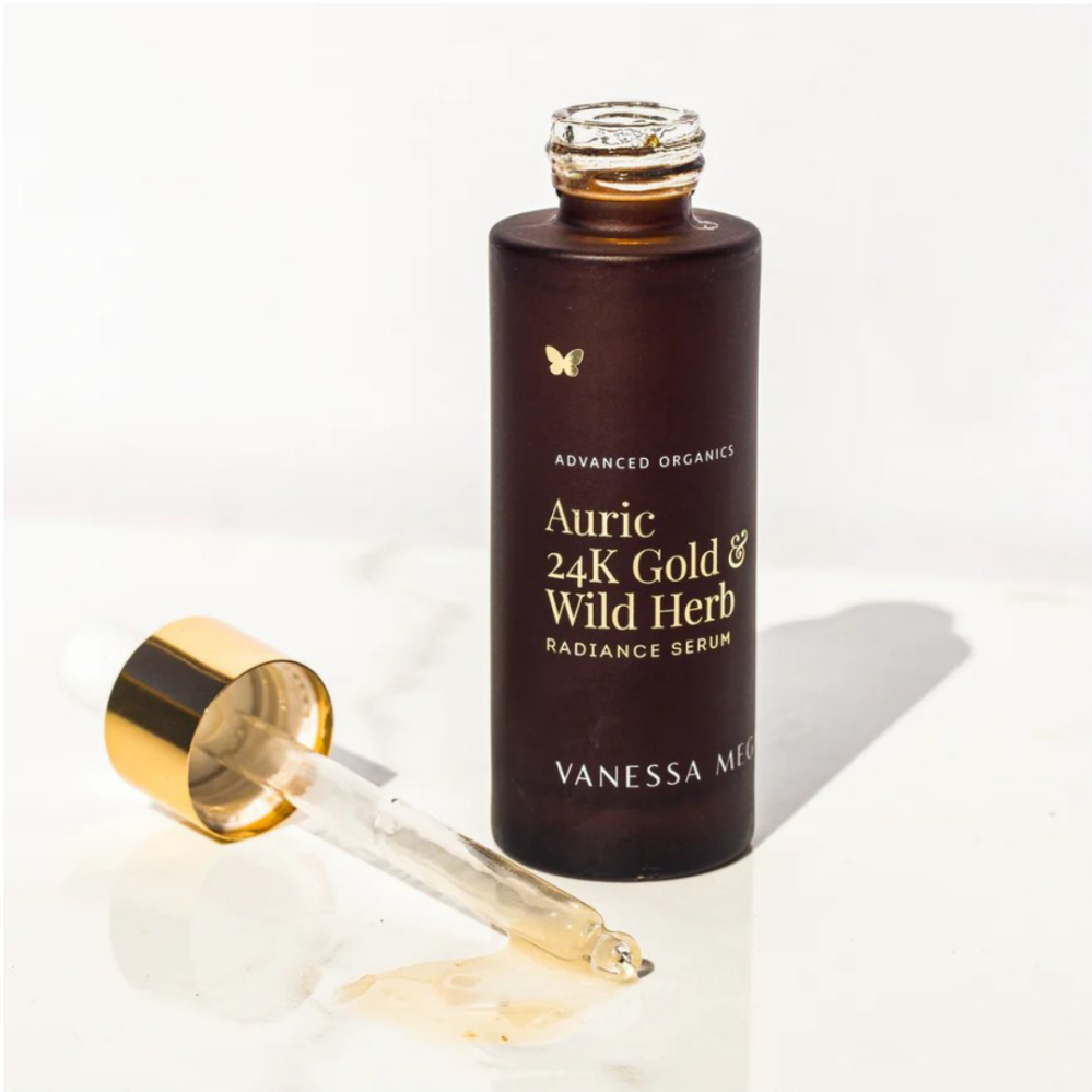 Vanessa Megan Rozjasňující pleťové sérum s 24k zlatem a divokými bylinami Auric 24k Gold & Wild Herb Radiance Serum