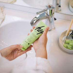 hej-organic-cistici-gel-a-peeling125ml4