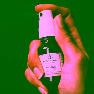 ballot-flurin-izotonicky-sprej-z-bileho-propolisubíly-bez-alkoholu-15ml-1