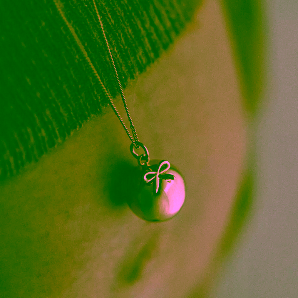 Ilado Bow Pregnancy Necklace těhotenská bola