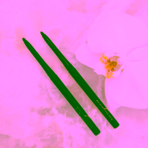eco-by-sonya-eyeliner-2